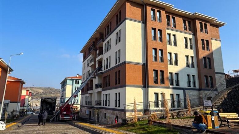  İslahiye’de tamamlanan 42 konut ve 28 işyeri hak sahiplerine teslim edildi – Birlik Haber Ajansı