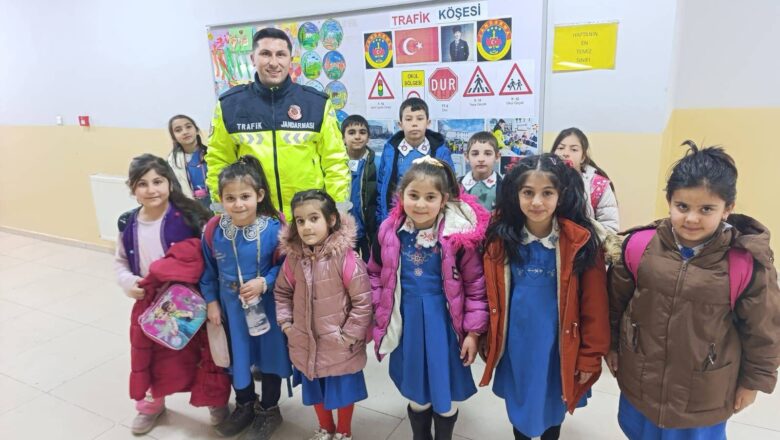  Kars’ta bir okulda trafik köşesi oluşturuldu – Birlik Haber Ajansı