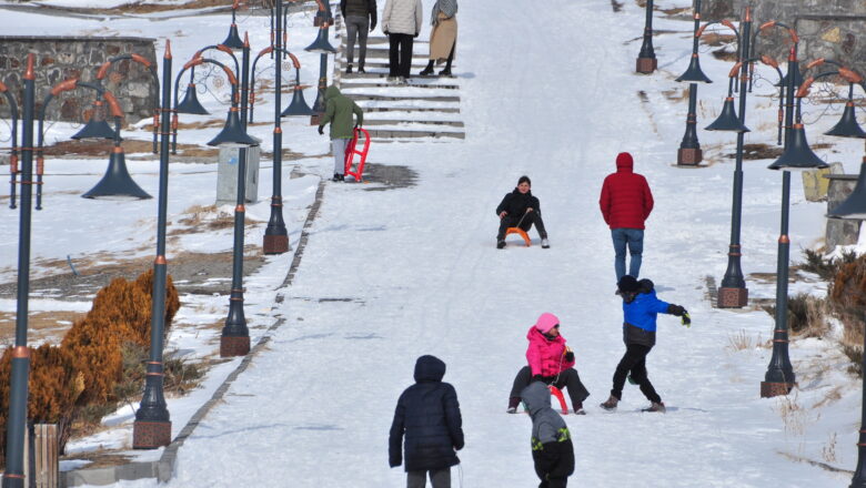  Kars’ta kar tatili çocukların eğlencesi oldu – Birlik Haber Ajansı