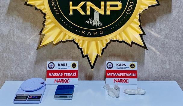  Kars’ta ‘torbacı’ 2 kişi tutuklandı – Birlik Haber Ajansı