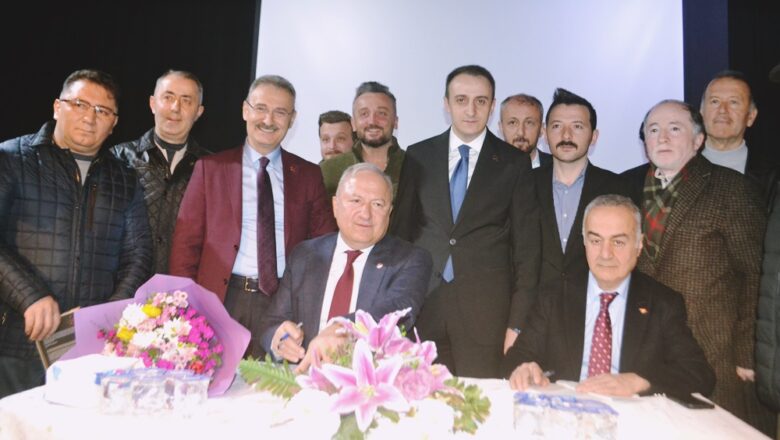  “Kelebekler Kanat Çırpınca” eserinin kahramanları Çırakoğlu ve Bakır, okurlarıyla imza gününde buluştu – Birlik Haber Ajansı