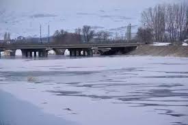  Türkiye’nin en uzun nehri Kızılırmak kısmen dondu! – Birlik Haber Ajansı