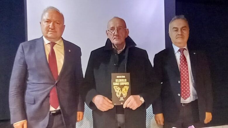  BHA Muhabiri Özcan’a Çırakoğlu ve Bakır’dan imzalı kitap – Birlik Haber Ajansı