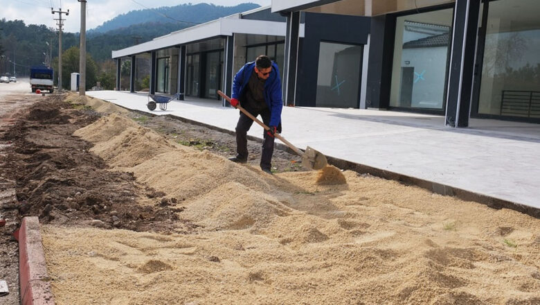  Tekirova Mahallesi’nde kaldırım çalışması – Birlik Haber Ajansı