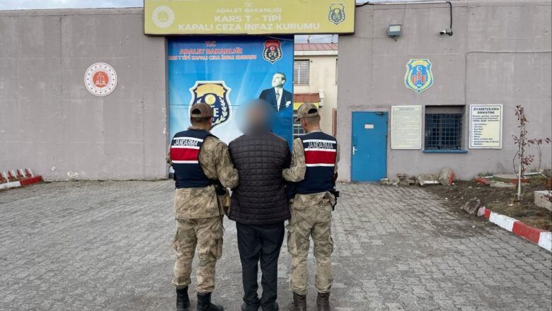  Kars’ta göçmen kaçakçılığı ile arama kaydı bulunan şahıs tutuklandı – Birlik Haber Ajansı