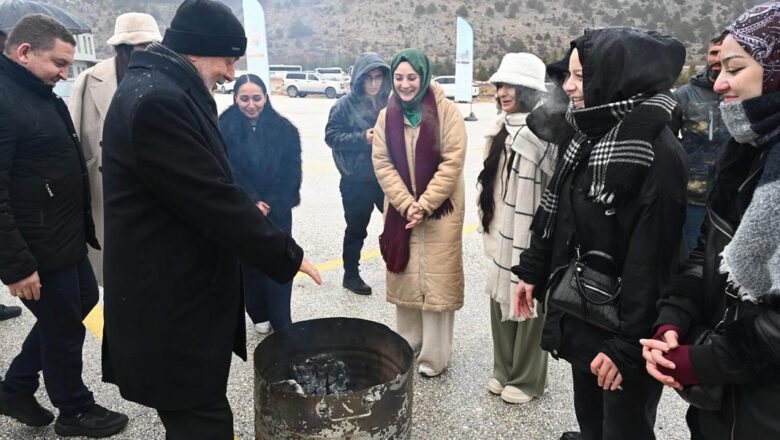  Isparta Belediye Başkanı Başdeğirmen, ÜNİAK Davraz Fest’te gençlerle buluştu – Birlik Haber Ajansı