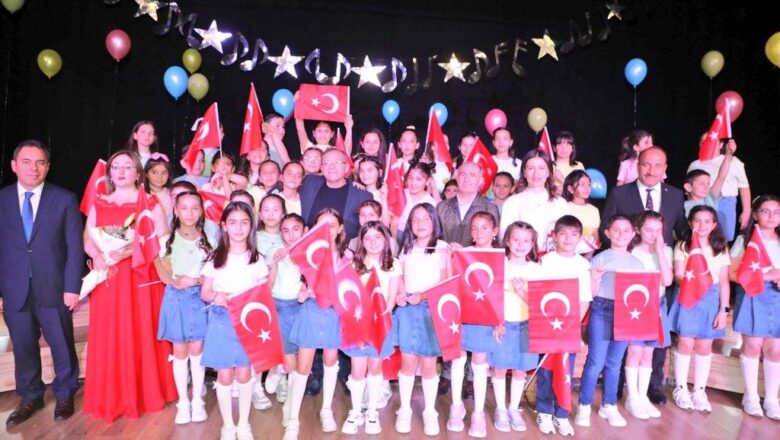  Vali Ziya Polat, 23 Nisan Çocuk Korosu Özel Konseri Programına katıldı – Birlik Haber Ajansı