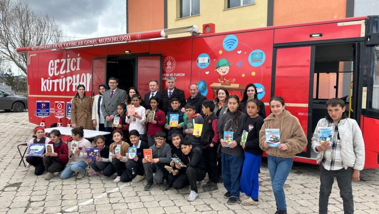  Gezici Kütüphane Kars’ın Her Köşesinde – Birlik Haber Ajansı
