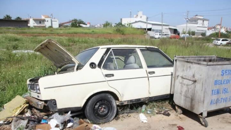  Antalya’da Fiat Tofaş marka otomobil çöpe atıldı – Birlik Haber Ajansı