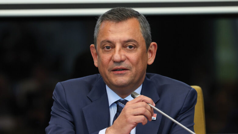  Özgür Özel: Millete ait olan egemenliğe, cumhuriyetimizin değerlerine ilelebet sahip çıkacağız – Birlik Haber Ajansı