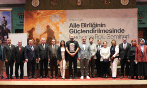 DR.SÜLEYMAN BASA “AİLE BİRLİĞİNİN GÜÇLENMESİNDE MEDYANIN ROLÜ” SEMİNERİN’DE KONUŞTU.